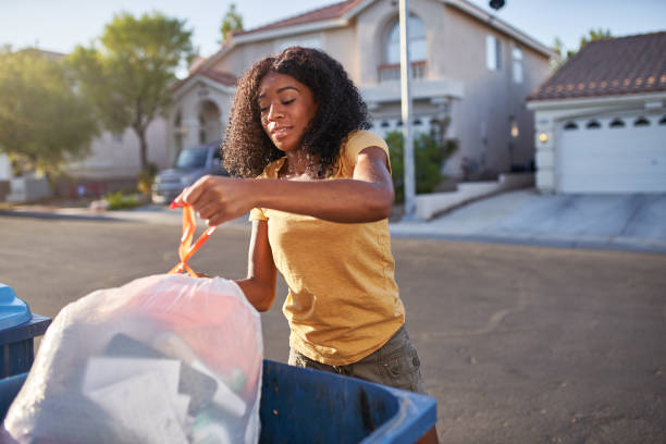 Best Commercial Cleanout Services  in Lauderdale Lakes, WI